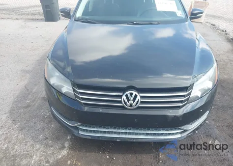 2014 Volkswagen Passat 1.8T Wolfsburg Edition z USA, uszkodzony, nr VIN 1VWAT7A38EC029763